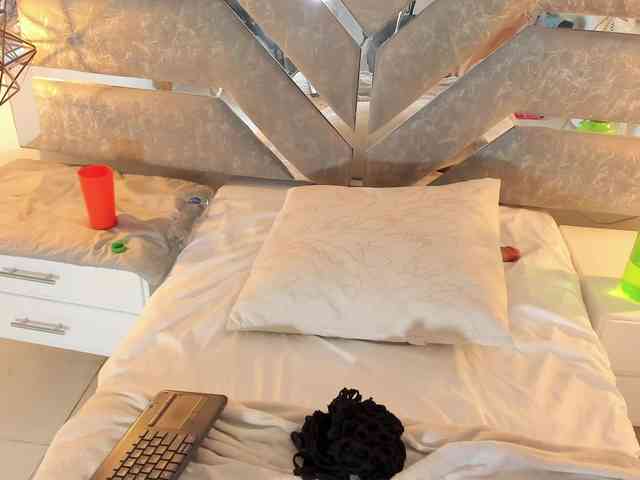 Slut-Milf webcam