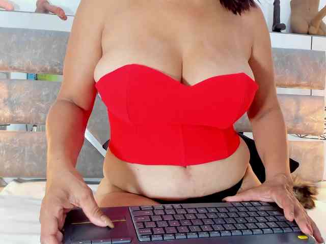 Slut-Milf webcam