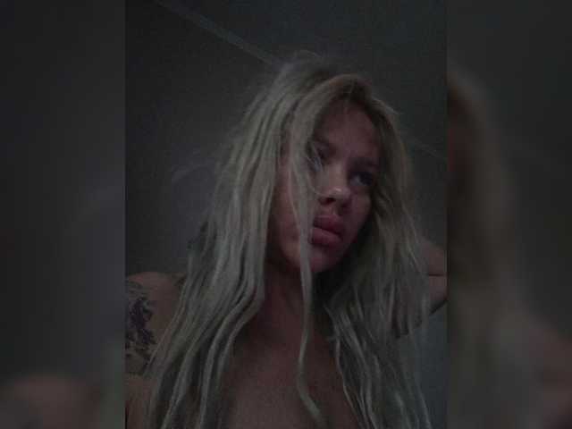Likpussi live cam on BongaCams