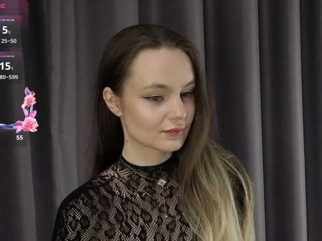 Lovelisse live webcam show
