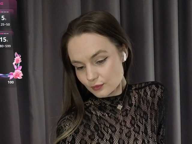 Lovelisse live webcam show