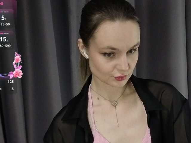Lovelisse live webcam show