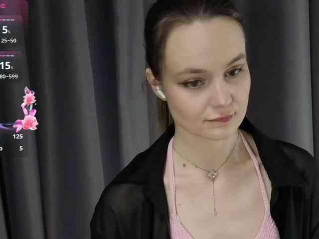 Lovelisse webcam