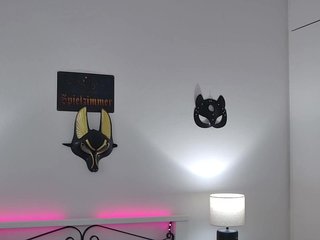 Ivywild Porn Show