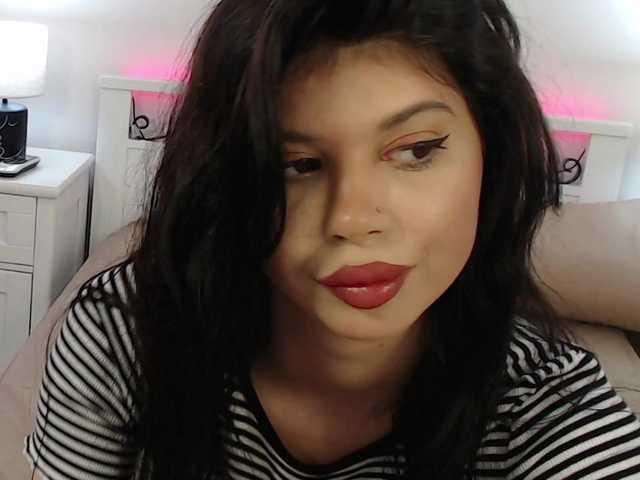 Ivywild live cam on BongaCams