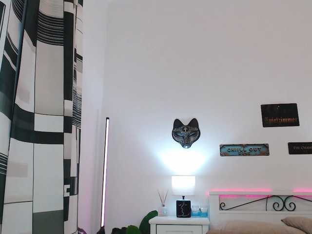 Ivywild live cam on BongaCams