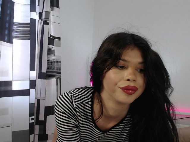 Ivywild live cam on BongaCams