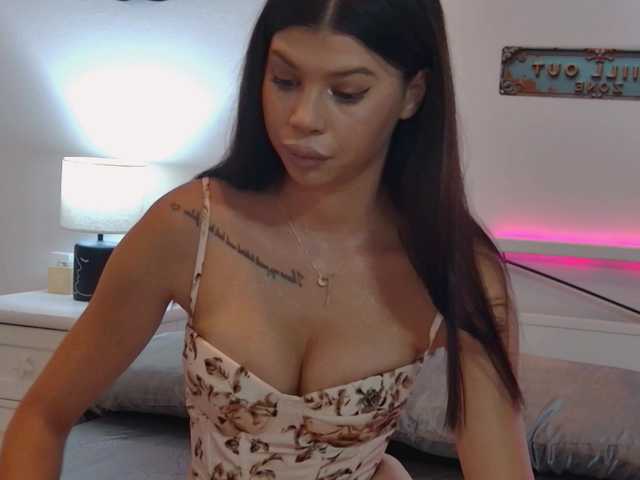 Ivywild live cam on BongaCams