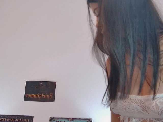 Ivywild — live female cam