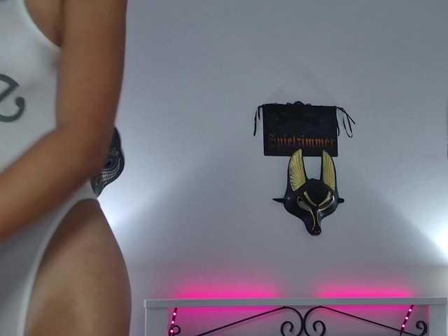 Ivywild live webcam show