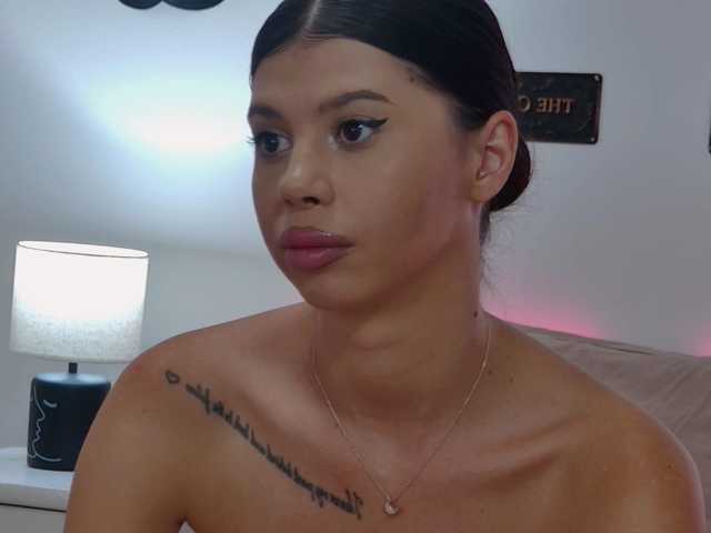 Ivywild live cam preview