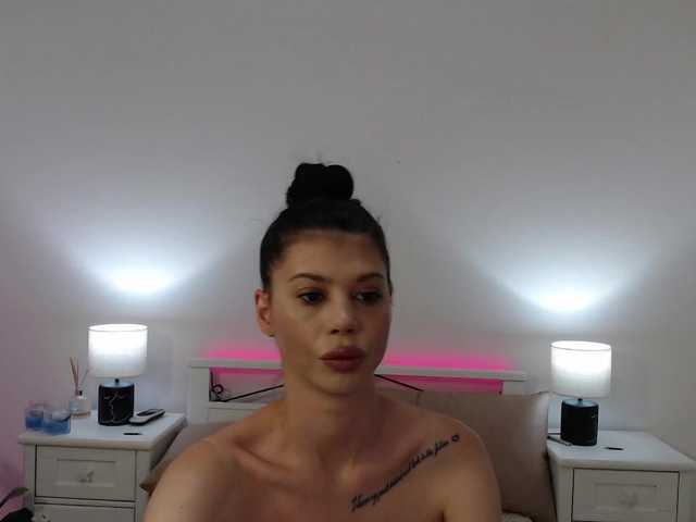 Ivywild live cam on BongaCams