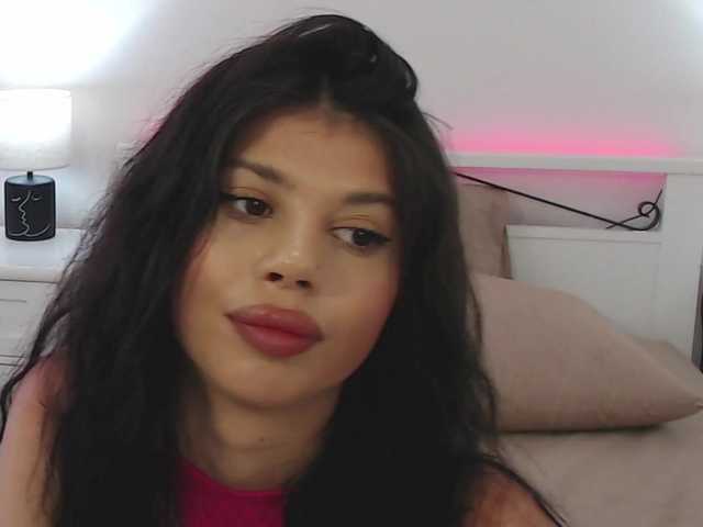 Ivywild live cam on BongaCams