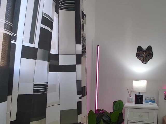 Ivywild live cam on BongaCams