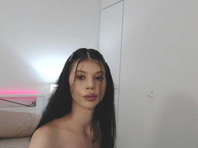 Ivywild live cam on BongaCams