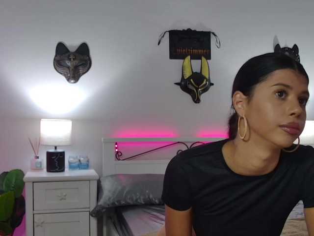 Ivywild live webcam show