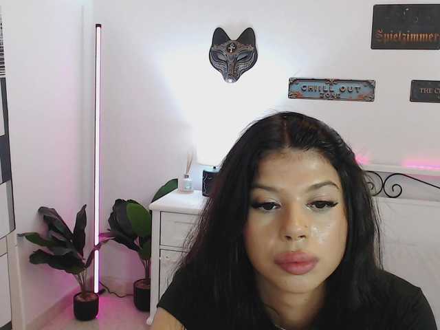 Ivywild live cam on BongaCams