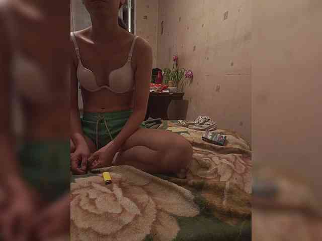 Disha1998 webcam