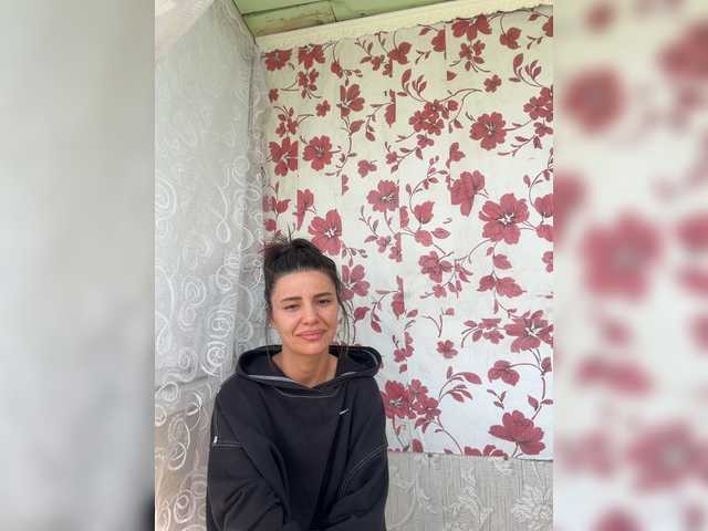 Miley003 live cam on BongaCams