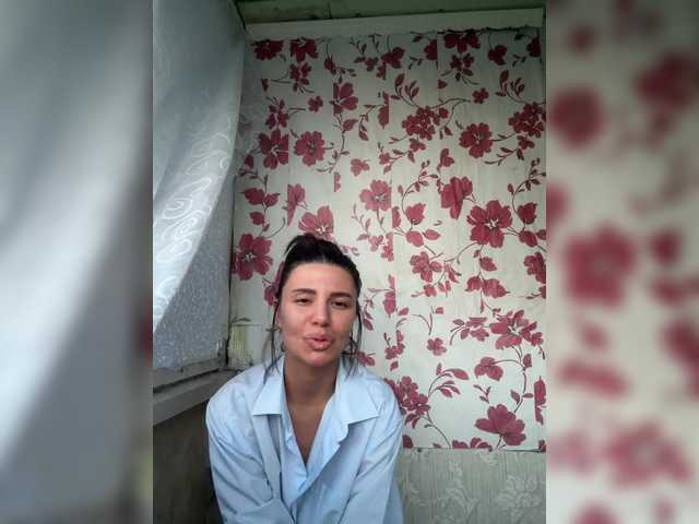 Miley003 live cam on BongaCams
