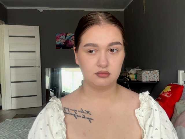 VidaKruiboesch live cam on BongaCams