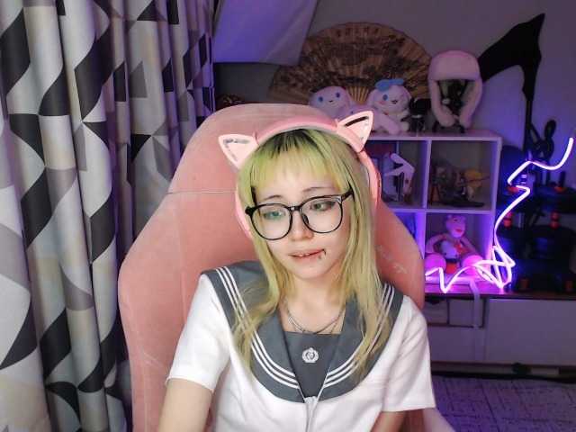 VidaKruiboesch live cam on BongaCams