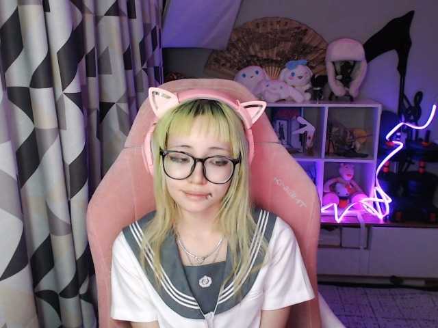 VidaKruiboesch live cam on BongaCams