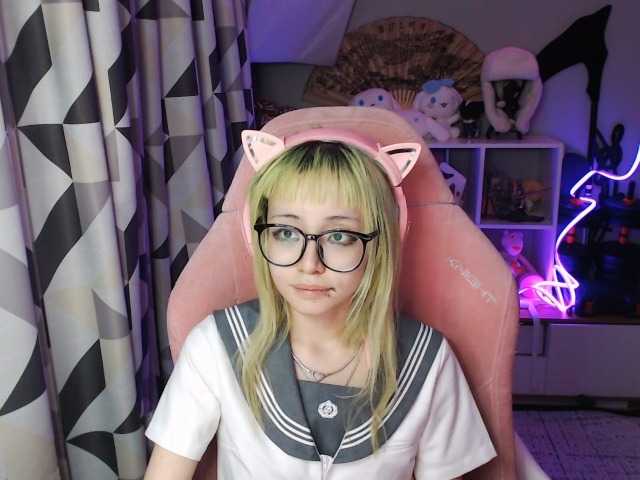 VidaKruiboesch live cam on BongaCams