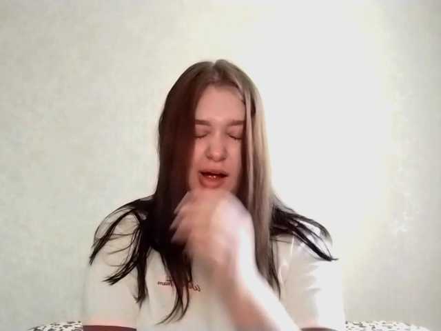 VidaKruiboesch live cam on BongaCams