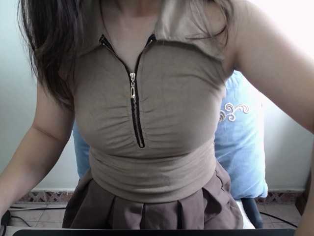 MiaZhen live cam on BongaCams