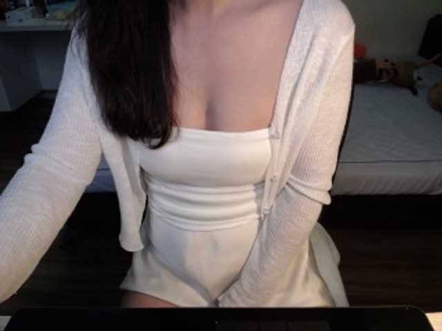 MiaZhen live cam on BongaCams