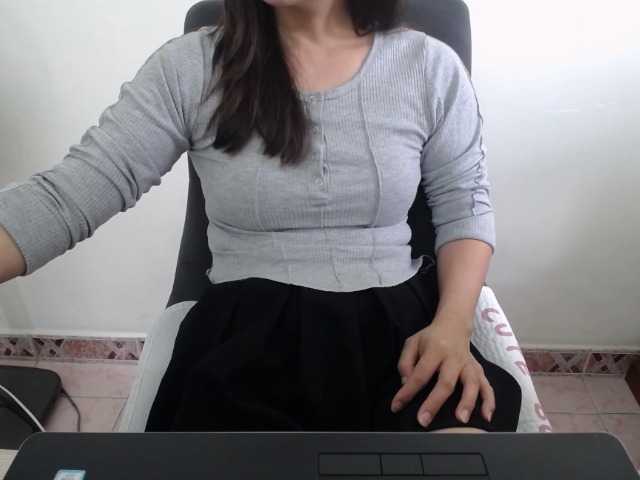 MiaZhen live cam on BongaCams