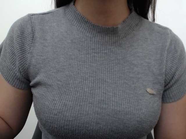 MiaZhen live cam on BongaCams