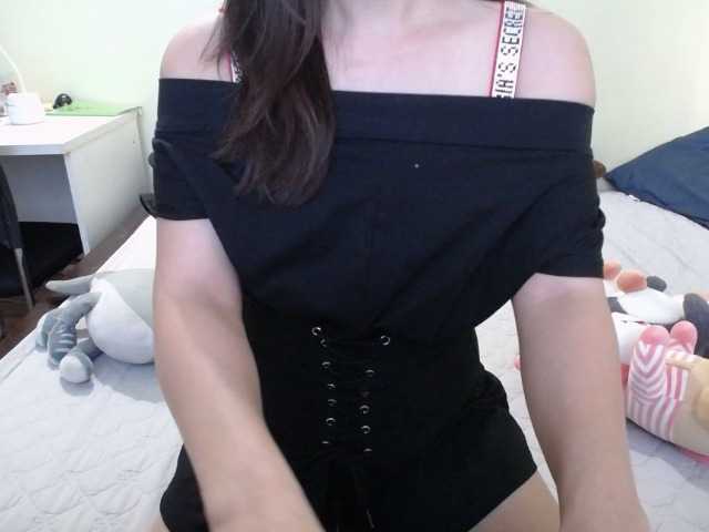 MiaZhen live cam on BongaCams