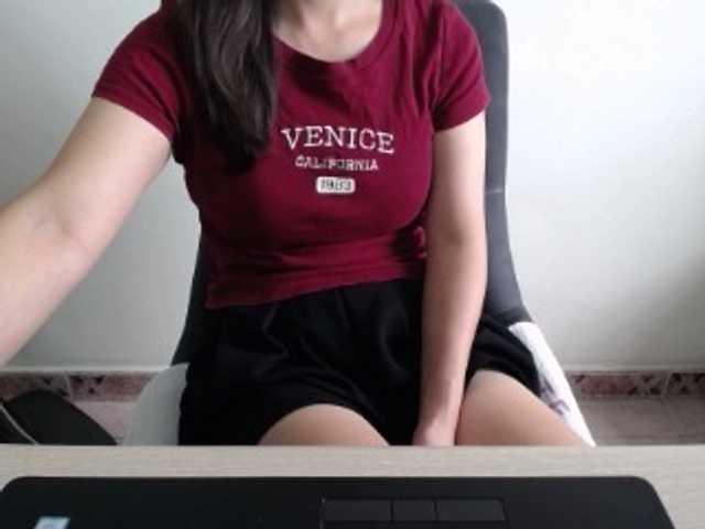 MiaZhen live cam on BongaCams