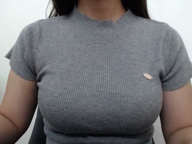 MiaZhen live cam on BongaCams
