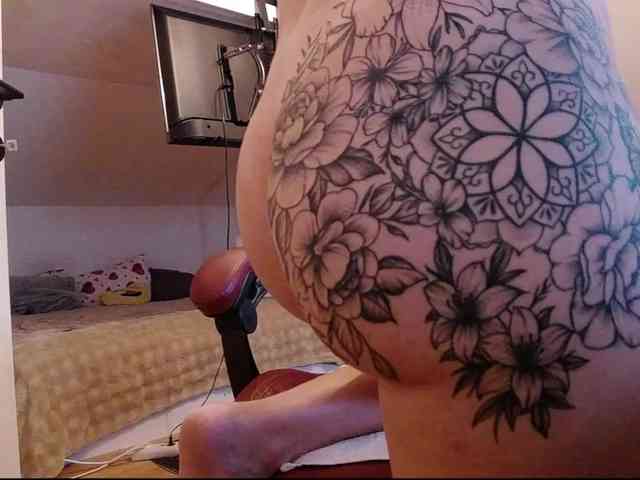 MaraBliss922 webcam