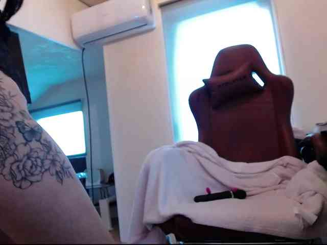 MaraBliss922 webcam