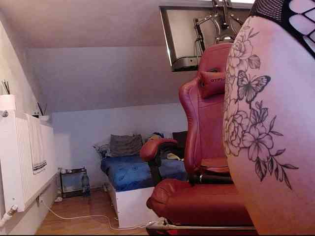 MaraBliss922 webcam