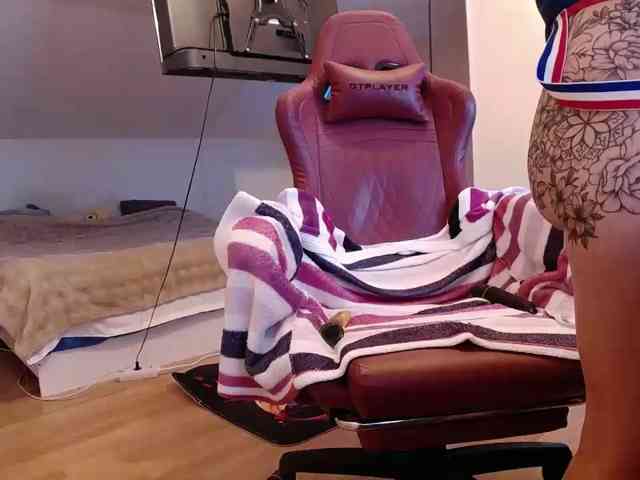 MaraBliss922 webcam