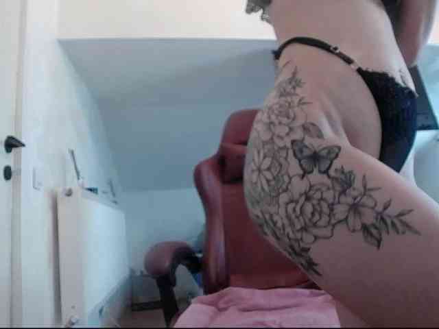 MaraBliss922 webcam