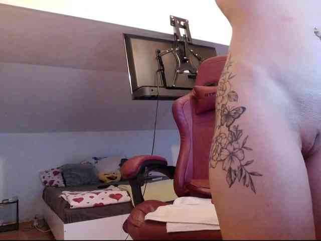 MaraBliss922 webcam