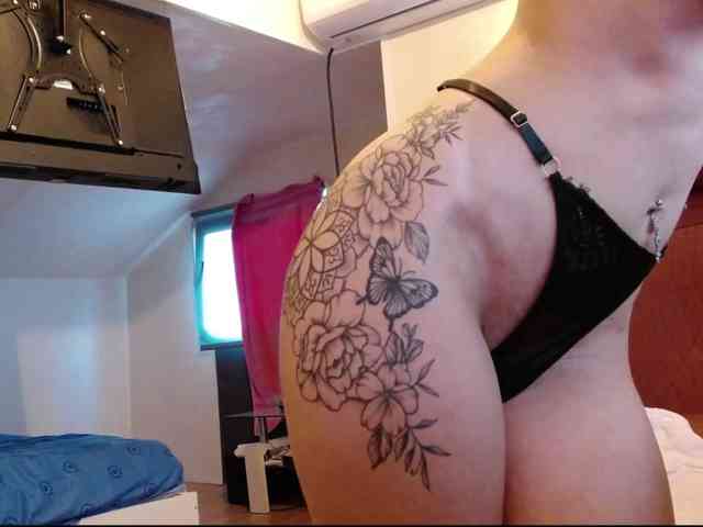 MaraBliss922 webcam