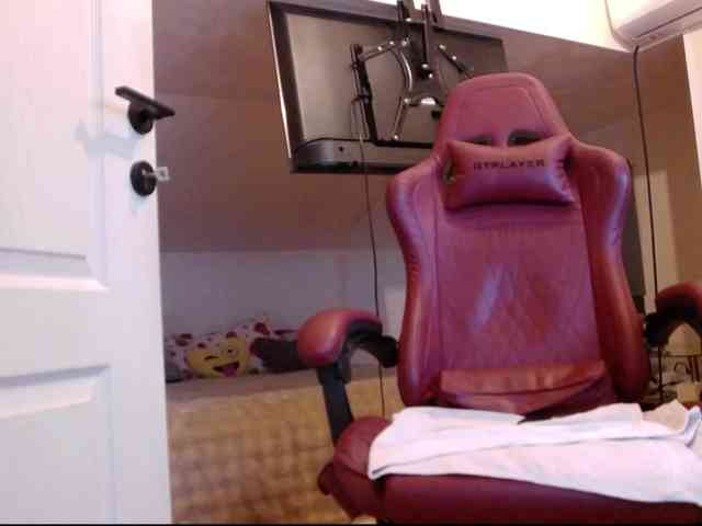 MaraBliss922 webcam