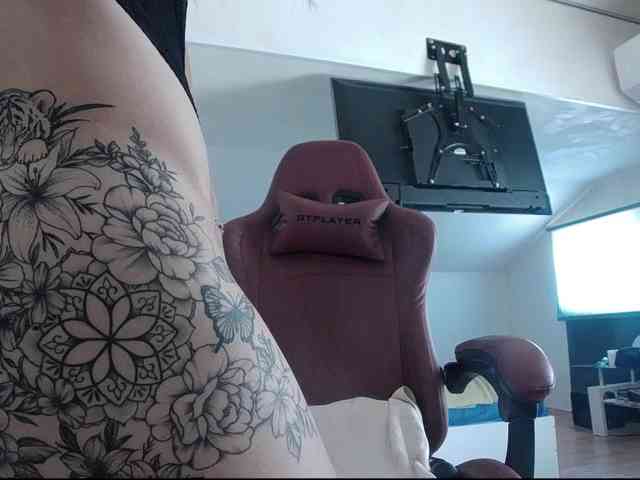 MaraBliss922 webcam