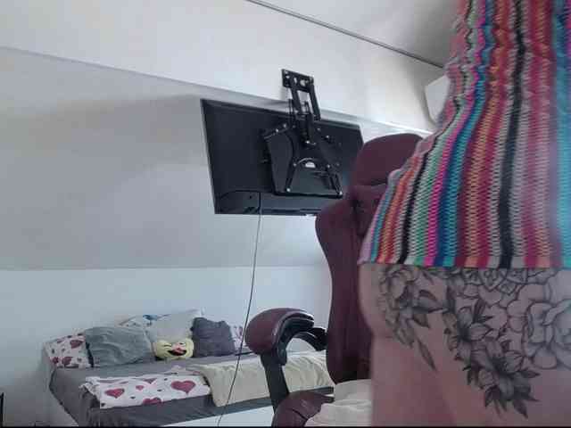 MaraBliss922 webcam