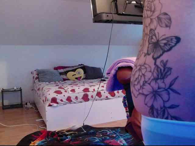MaraBliss922 webcam