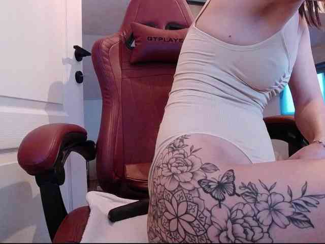 MaraBliss922 webcam