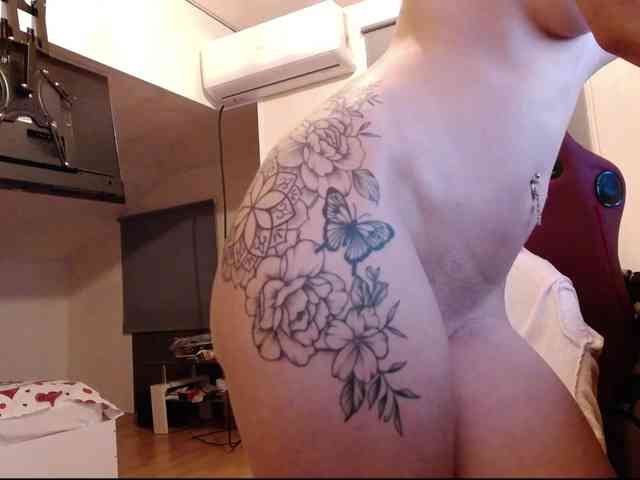 MaraBliss922 webcam