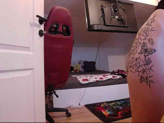 MaraBliss922 webcam